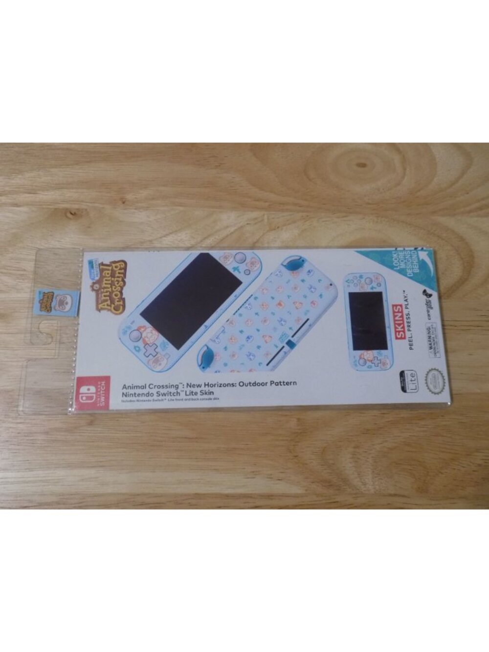 Animal Crossing New Horizons Outdoor Pattern Nintendo Licensed Switch Lite Skin - Picture 3 of 4